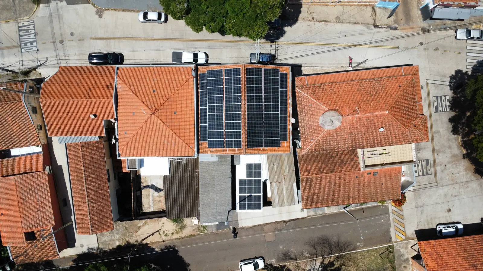 Energia solar para empresas: o que avaliar antes de investir